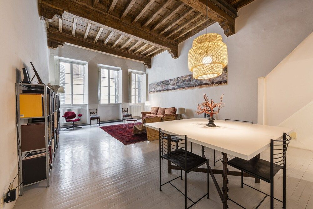 San Firenze House by Mmega Comfort Apartment 11