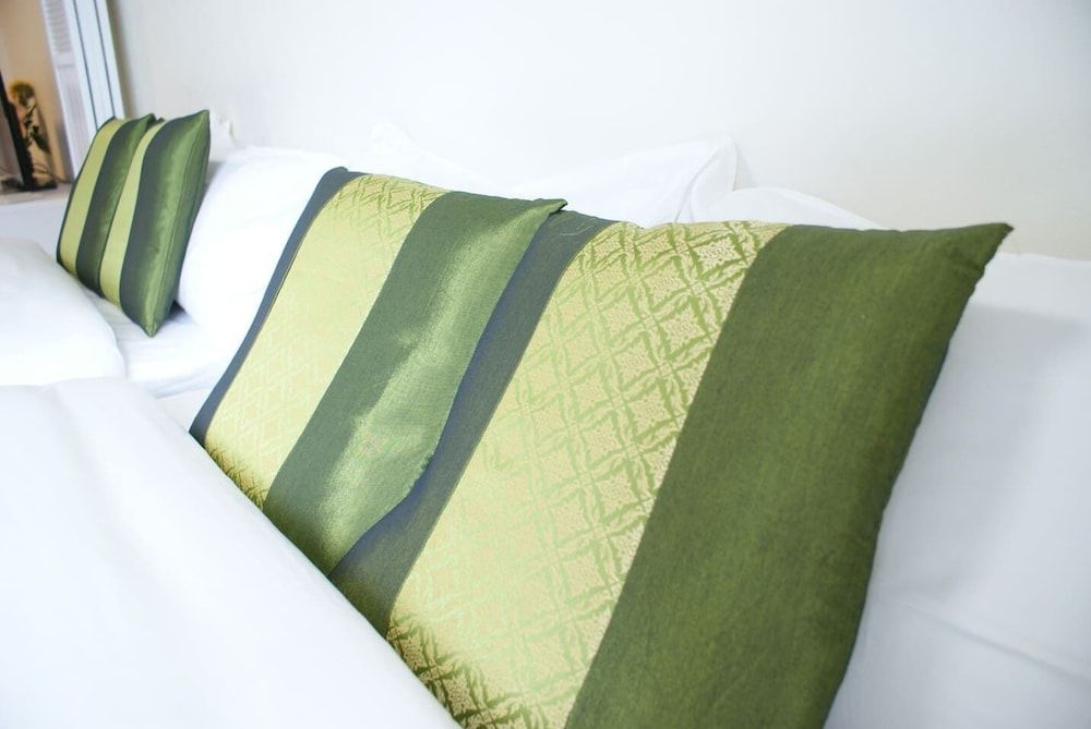 Shin-Osaka GRAND-H 302 SHIN-OSAKA GRAND-H 302 11