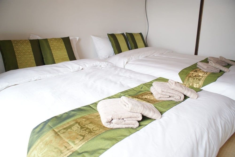 undefined Shin-Osaka GRAND-H 302 5