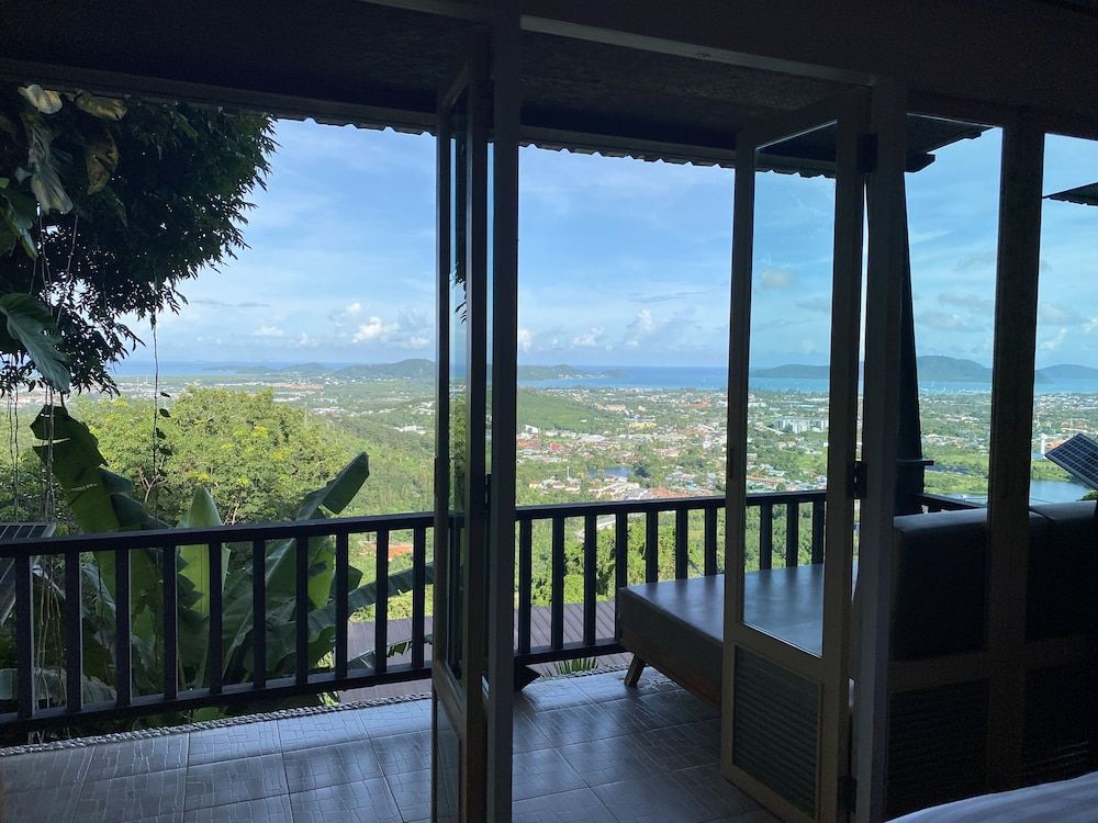 Phuket View Coffee and Resort Tropical Room 11