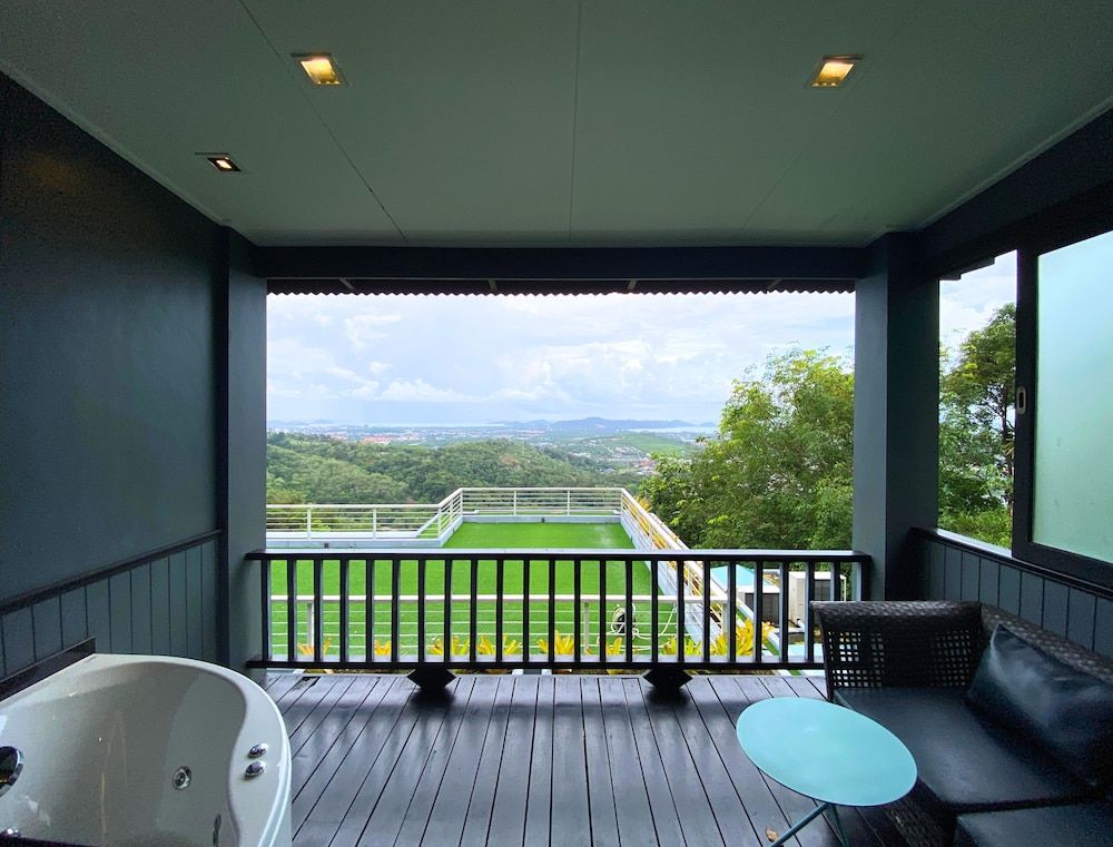 Phuket View Coffee and Resort Exotic Jacuzzi 7