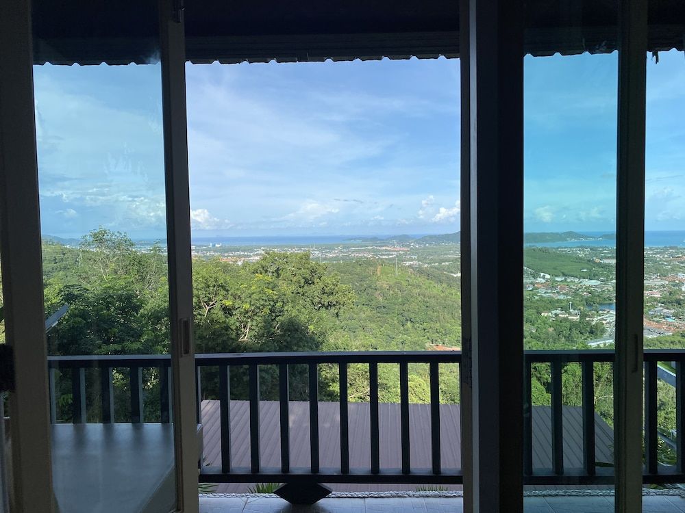 Phuket View Coffee and Resort Tropical Room 10