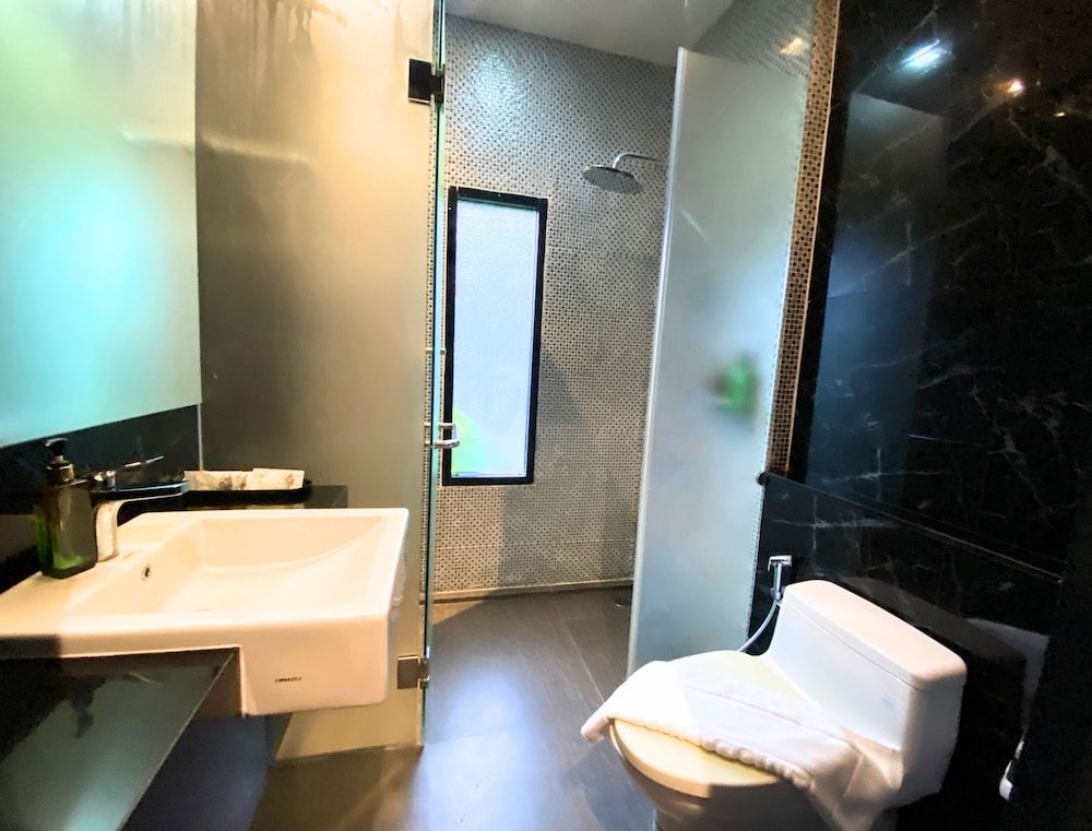 Phuket View Coffee and Resort Exotic Jacuzzi 11