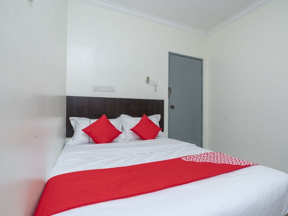 Fully Hotel Desa Tebrau Standard Double Room 2