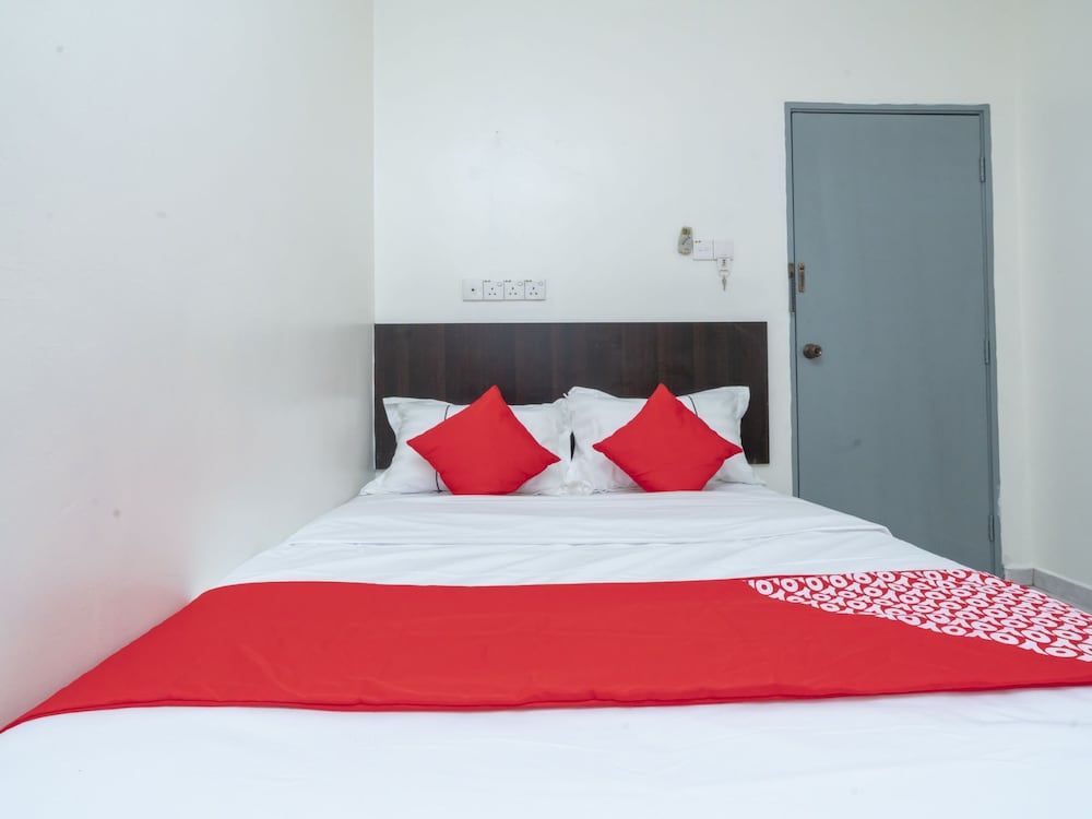 Fully Hotel Desa Tebrau Standard Double Room 3