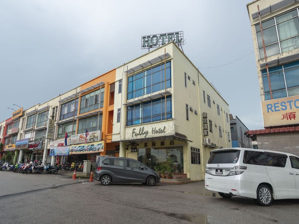 undefined Fully Hotel Desa Tebrau 7