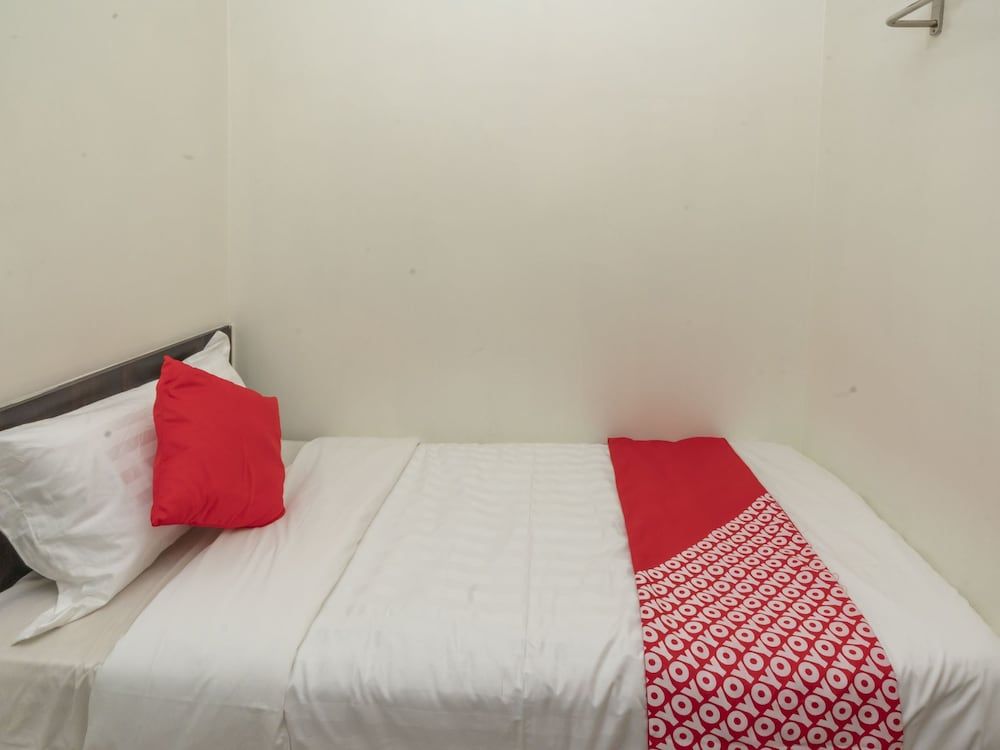 undefined Fully Hotel Desa Tebrau 9