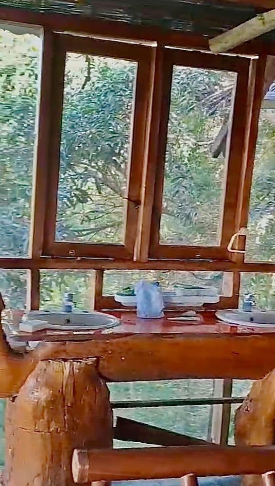 Karang Aji Beach Villa Signature Suite 8