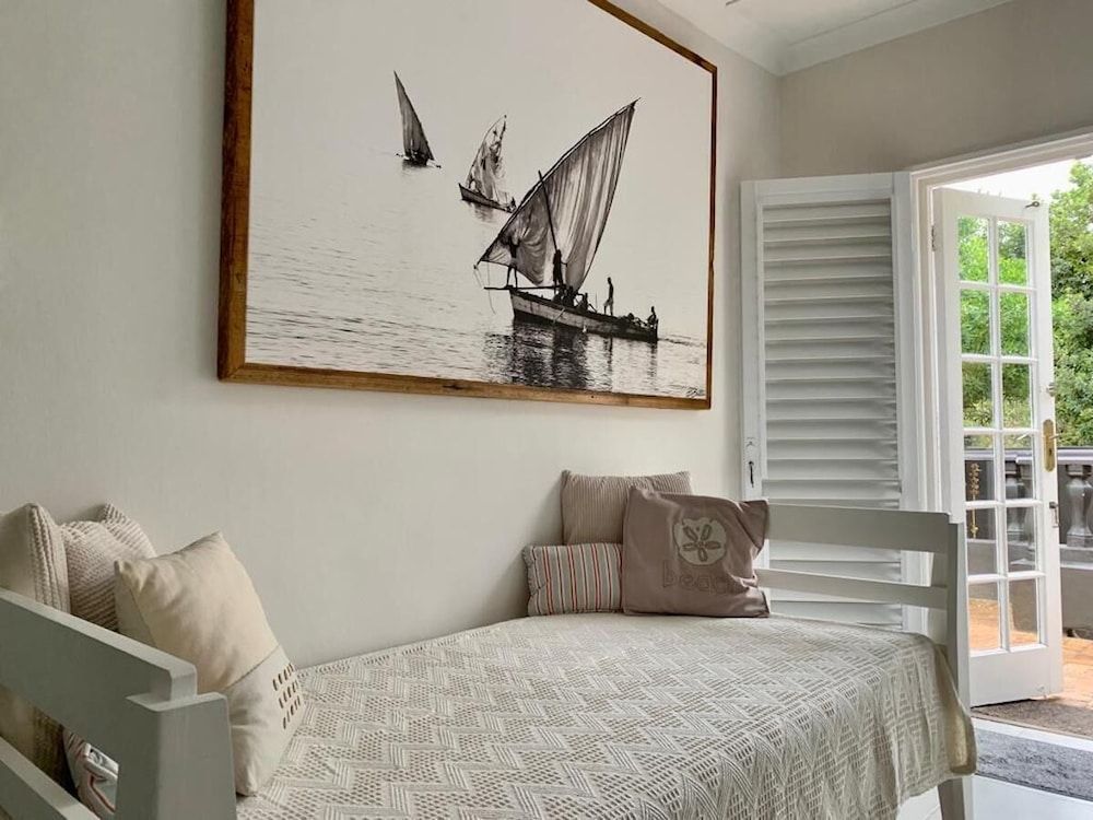 undefined Anchor's Rest Hermanus 10