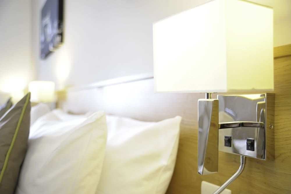 undefined Kings Cross Inn Hotel 8