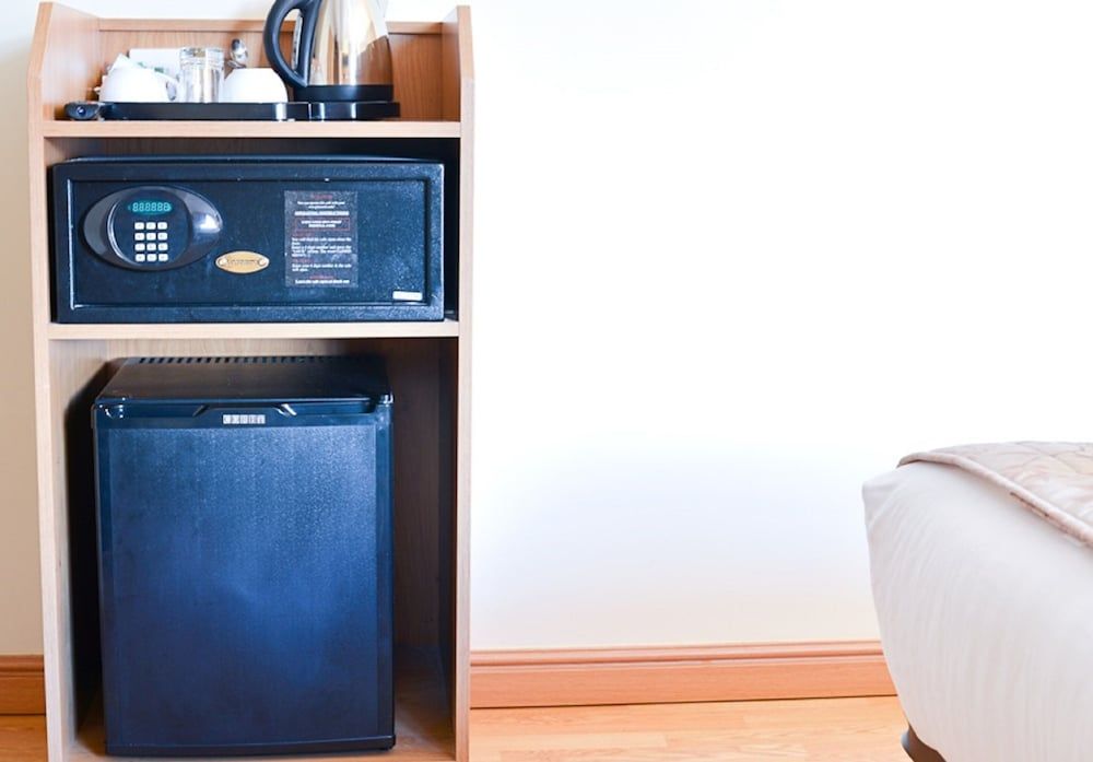 Kings Cross Inn Hotel Double Room without Window 6