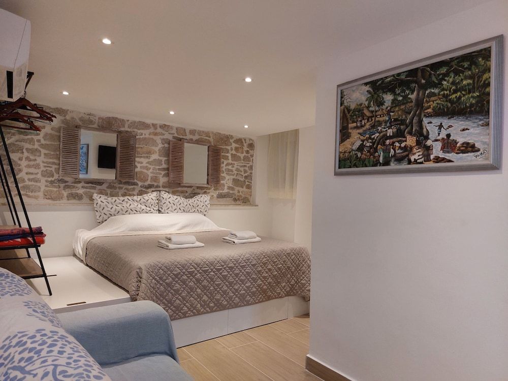 undefined Homey 1-BR Apt