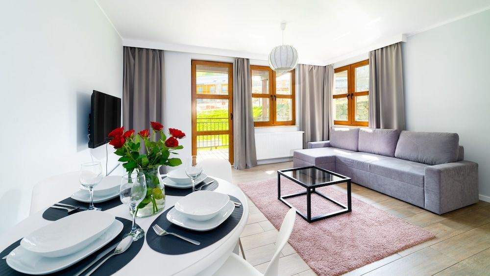 Apartment (Mysliwska 1B/4)