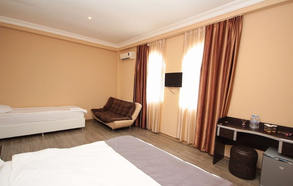 Hotel Aquapark Batumi Standard Triple Room 3