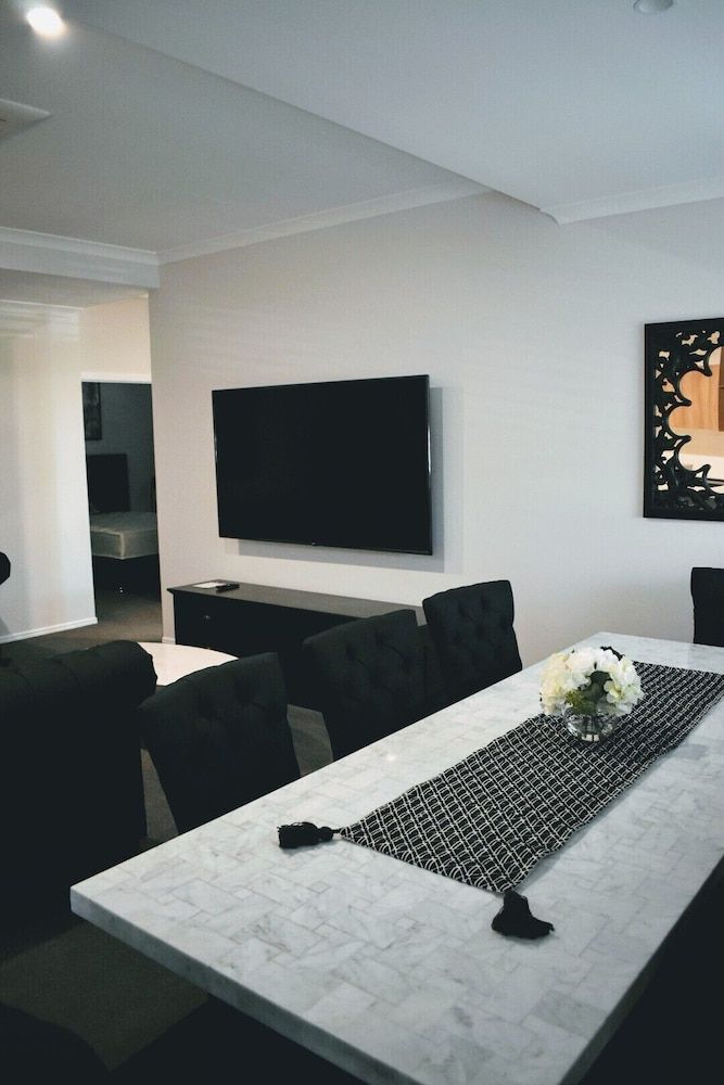 CocoBrew Boutique Apartments Two Bedroom Fitzroy Suite 10