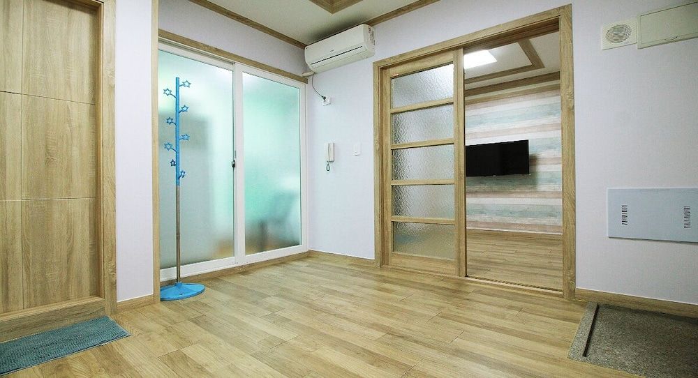 Byeoldul Pension C3 1.5room (Room 1 + Living Area + Bathroom) 3