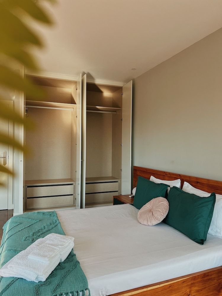 Luna House Deluxe Double Room, 1 Queen Bed, Shared Bathroom 4