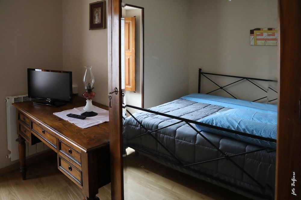 San Nicolò Holiday Home Double Room, 1 Queen Bed (Federico Il Grande) 2