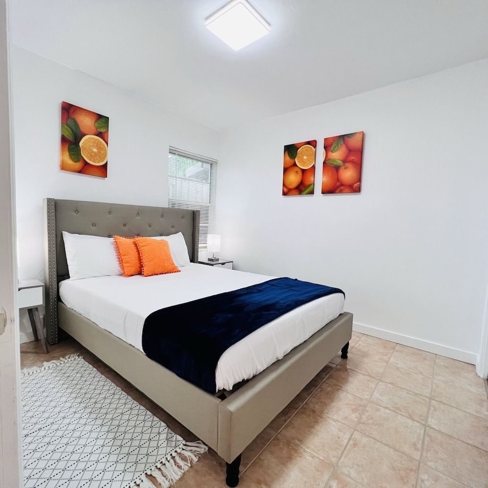 Coco Bay Condos Deluxe Apartment