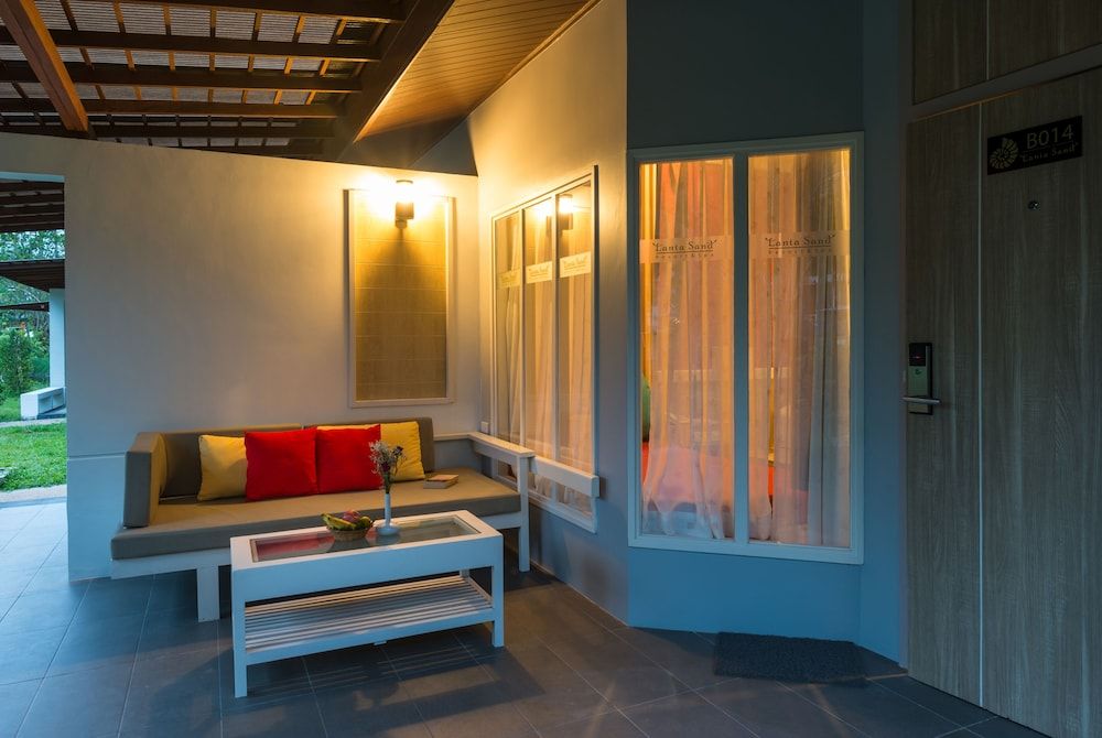 Lanta Sand Resort & Spa Villa Plunge Pool 8