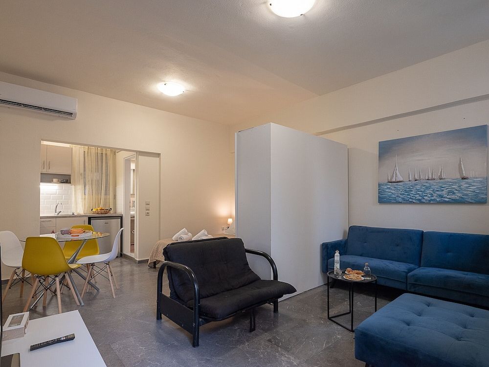 Luxury Apts Heraklion Center Family Room, 1 Queen Bed with Sofa bed, Non Smoking, Ground Floor 9