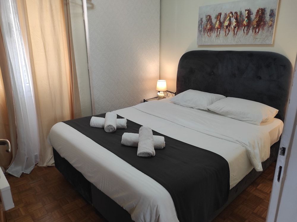 Luxury Apts Heraklion Center Luxury Apartment, 1 Bedroom, Balcony, Sea Facing 6