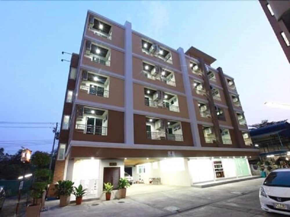 undefined Rattanasook Residence 2