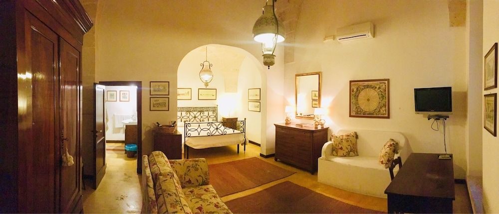 Archidamo Bed & Breakfast Superior Quadruple Room 3