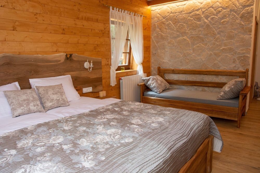 Boutique Villa Pearl of Plitvice Luxury Quadruple Room 5
