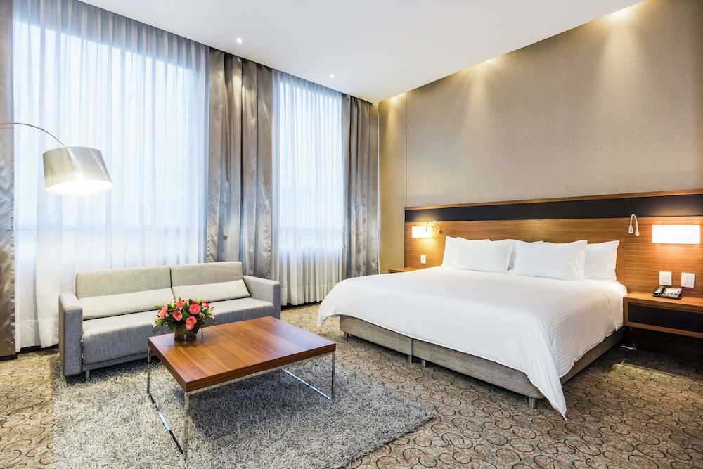 Junior Suite, 1 King Bed