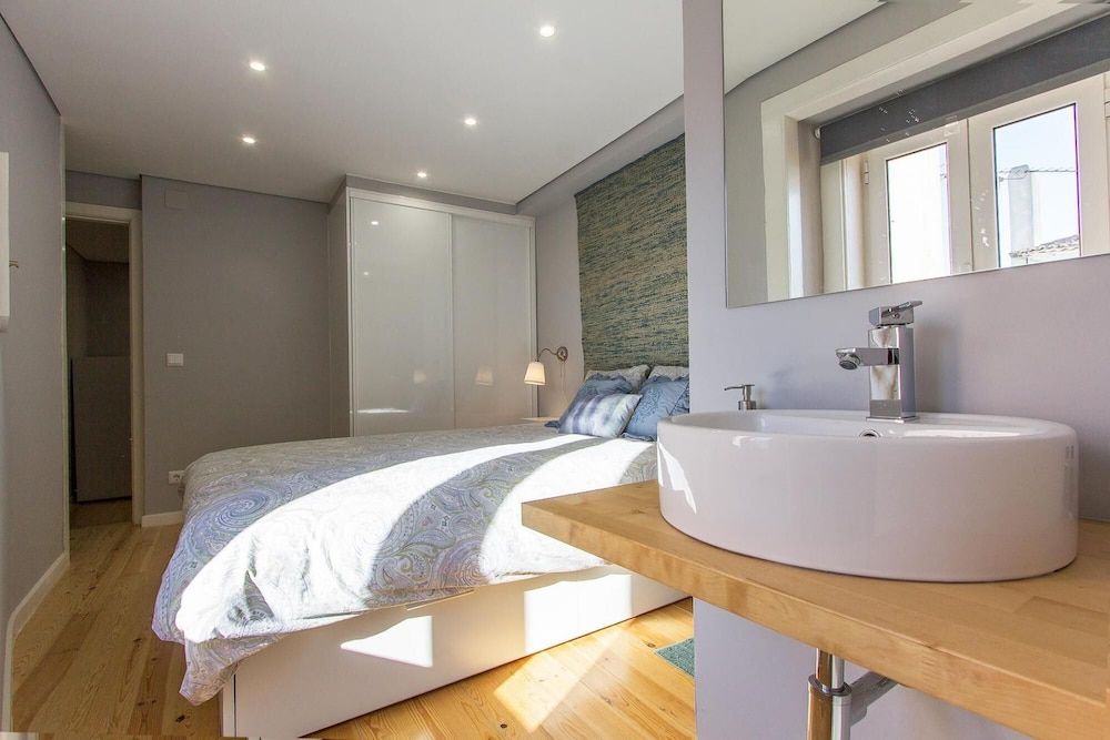 undefined Bairro Alto Elegant by Homing 2