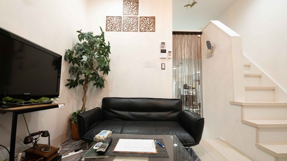 Polaris 101 Designer's Apartment - Pet Friendly (Additional Fee) 21