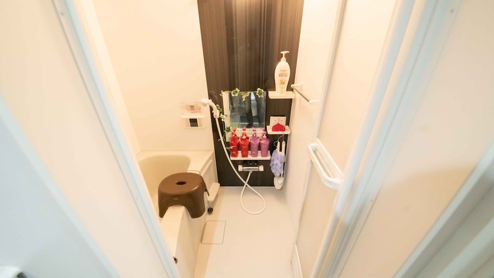 Polaris 101 Designer's Apartment - Pet Friendly (Additional Fee) 9