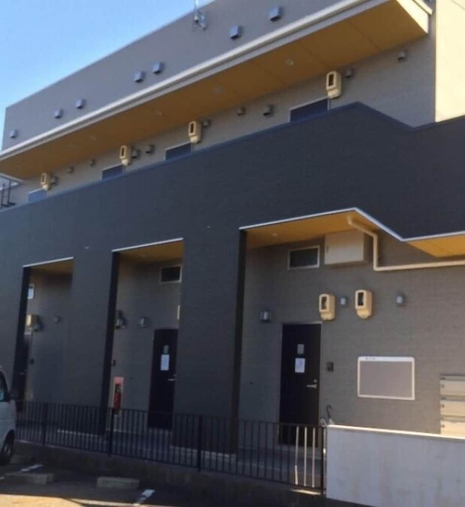 undefined Polaris 101 2