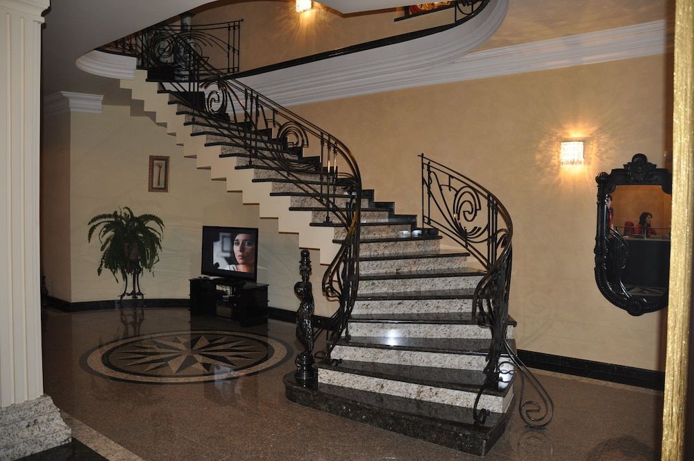 undefined Hotel Amber 7