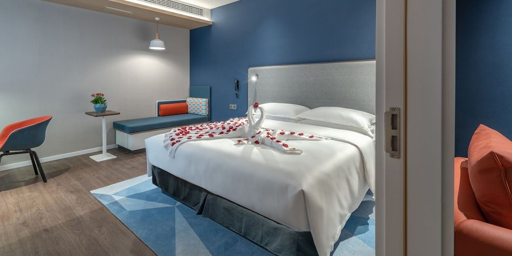 Suite, 1 King Bed