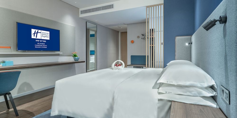 Standard Room, 1 King Bed