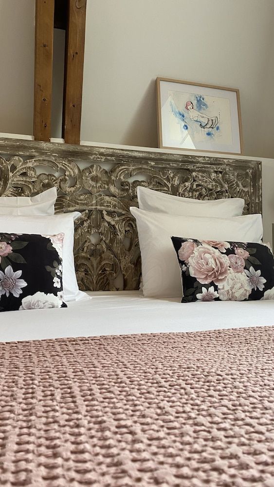 Romantic Suite (Saint Eloi)