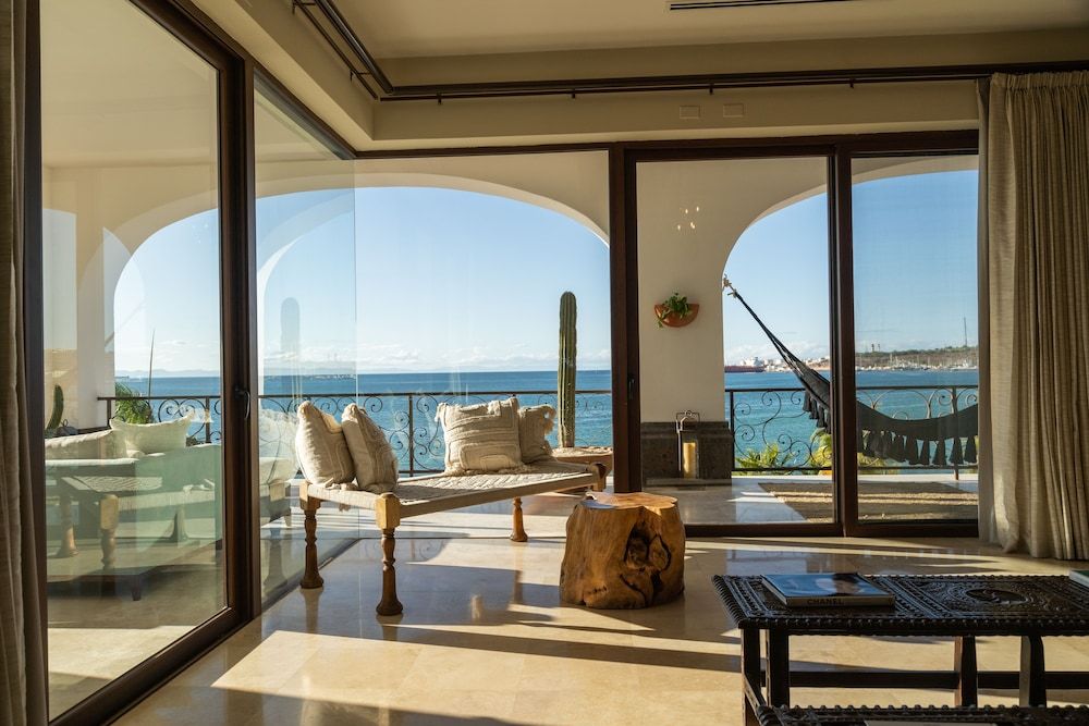 Orchid House Baja & Beach Club Presidencial Ocean View suite 4