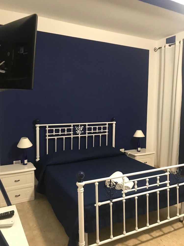 Villa delle Rondini Camera Quadrupla, vista giardino