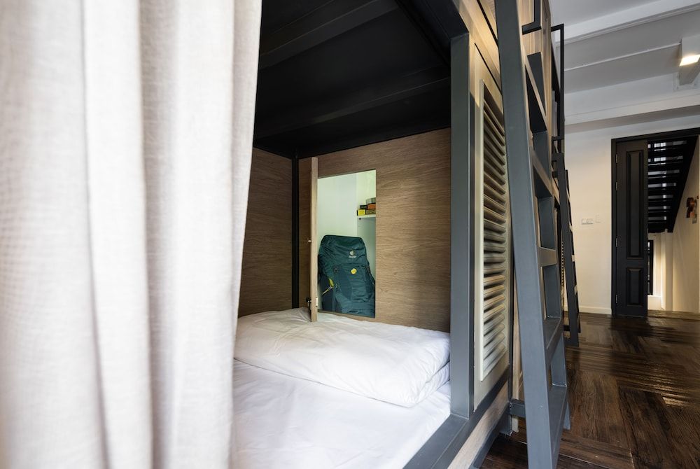 undefined Warm Window Silom - Hostel 6