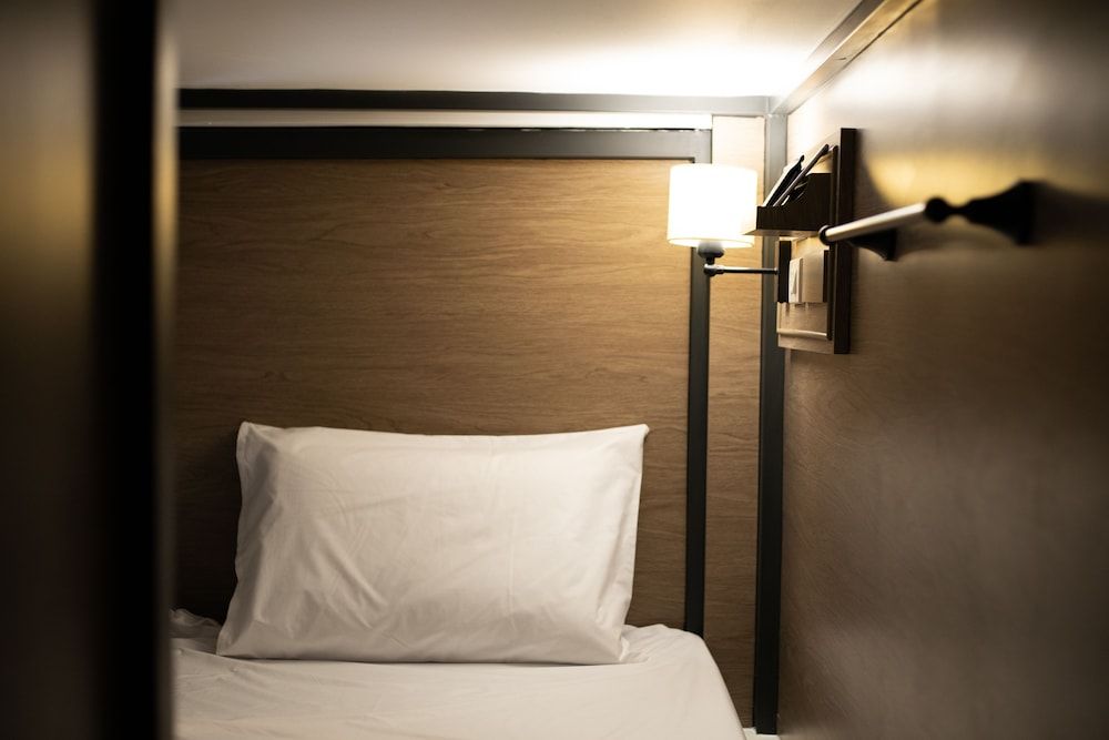 undefined Warm Window Silom - Hostel 10