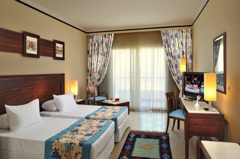 Superior Room, Garden View