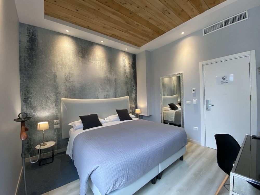 Residenze Romano Albergo diffuso & spa Deluxe Double or Twin Room 8