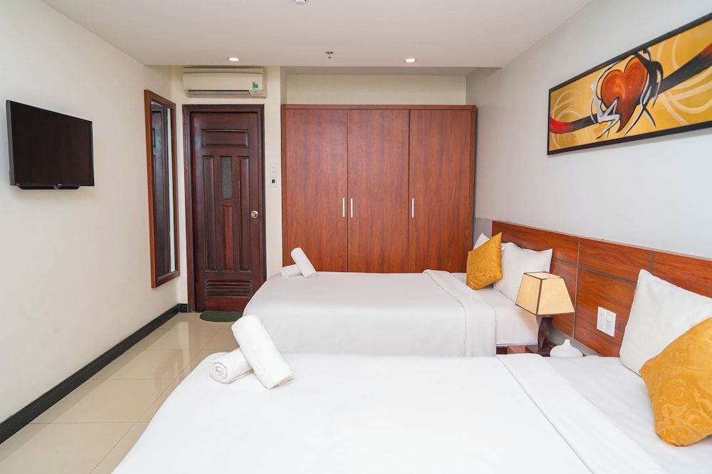 undefined Quoc Cuong Center Da Nang Hotel by Haviland 5