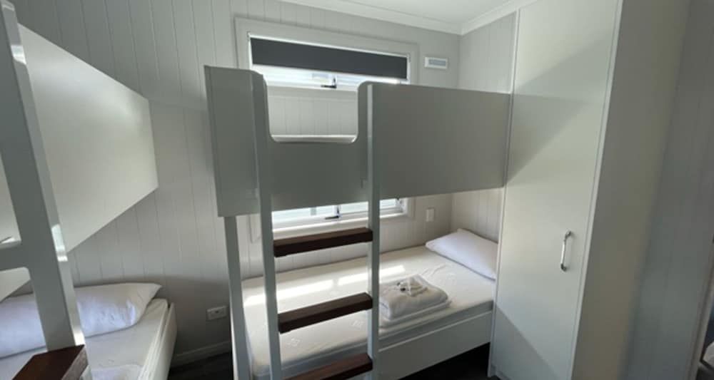 NRMA Shellharbour Beachside Holiday Park Oceanside Villa 3