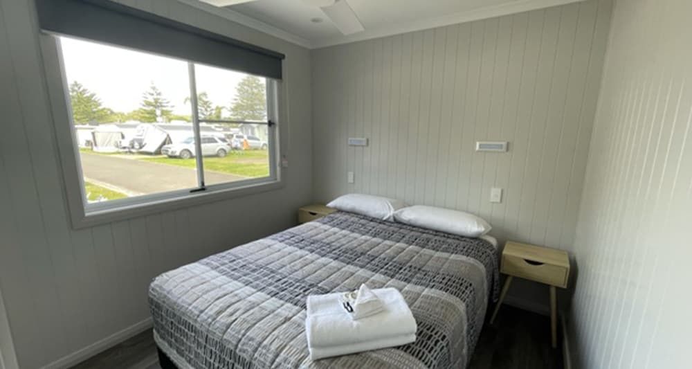 NRMA Shellharbour Beachside Holiday Park Oceanside Villa 2