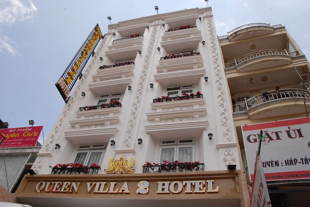 undefined Queen Villa 2 Hotel 4