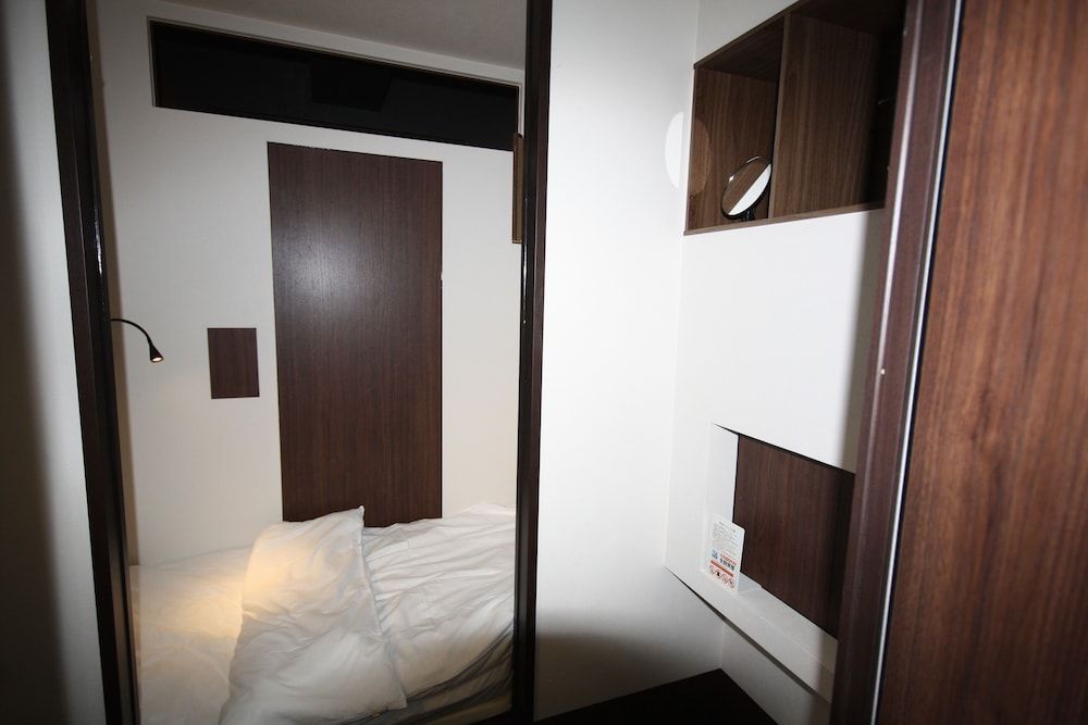 Comfort Cabin Room, Men Only