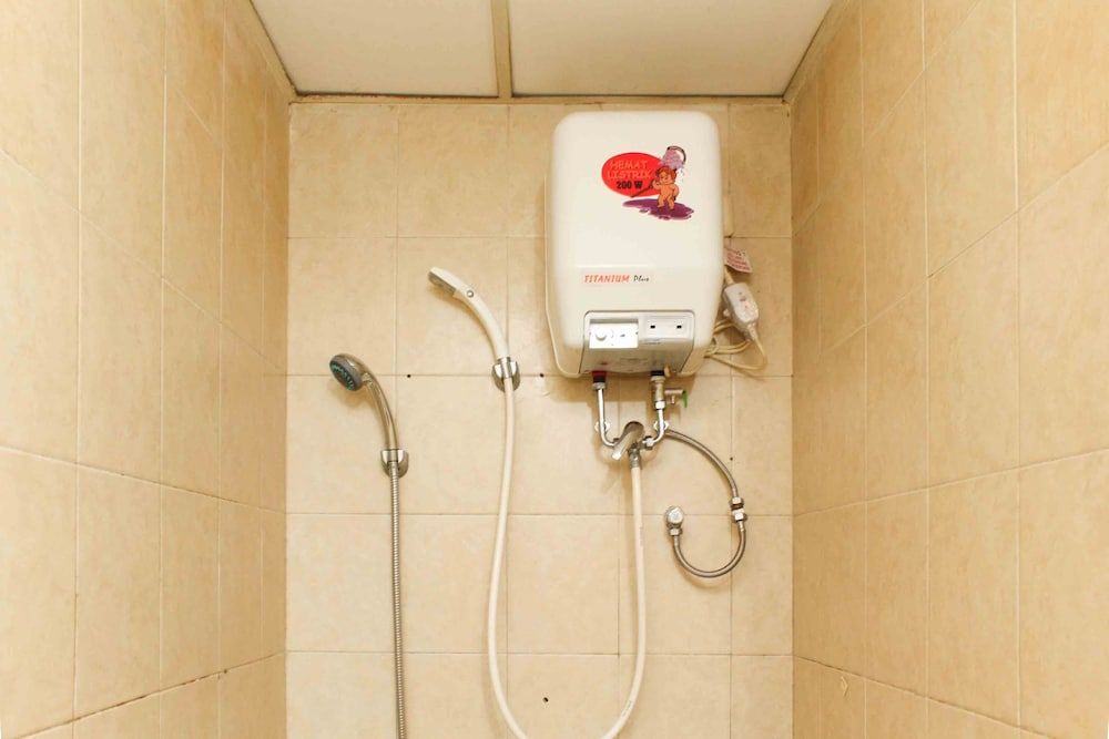 Cozy Stay 2Br Ancol Marina Apartment Room 13